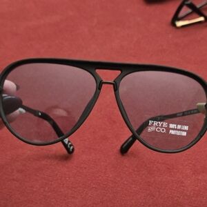 FRYE AND CO. Black Aviator Glasses